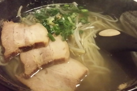 中華居酒屋わが家の塩ラーメン