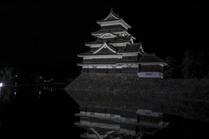 夜の松本城３