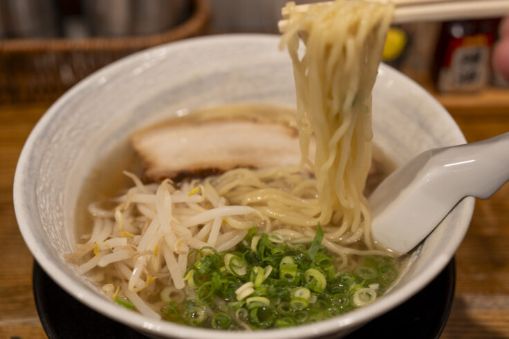 画像 琥珀のらーめん白リフトアップ