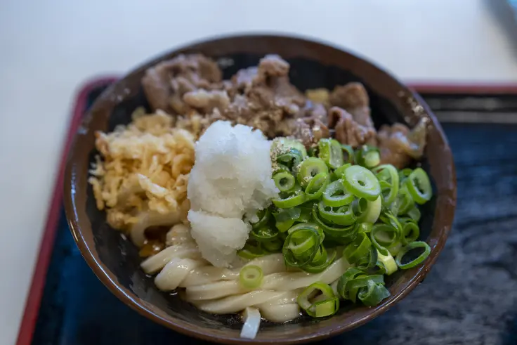 高松市多賀町の手打ち十段「うどんバカ一代」で朝ごはん | 旅カメラ