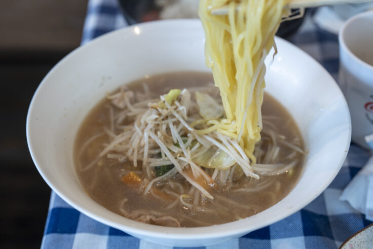 画像 芳蘭の肉モヤシ炒めラーメンリフトアップ