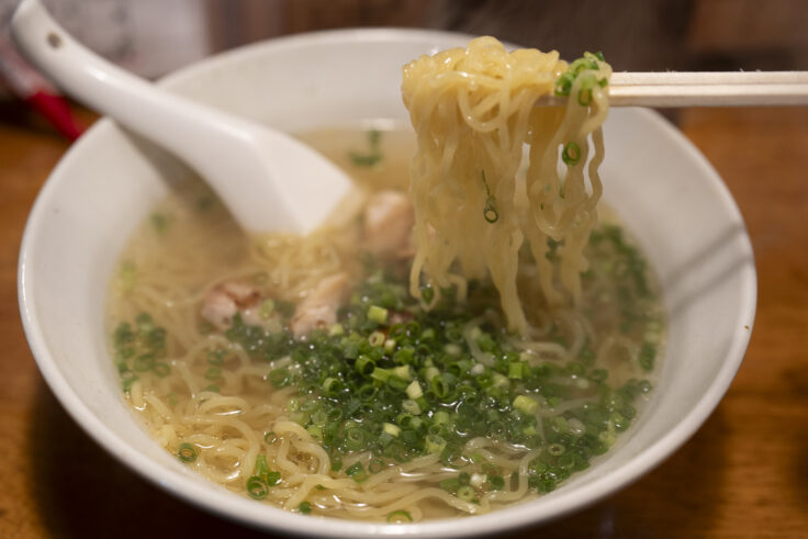 画像 焼鳥居酒屋とりひろののラーメンリフトアップ