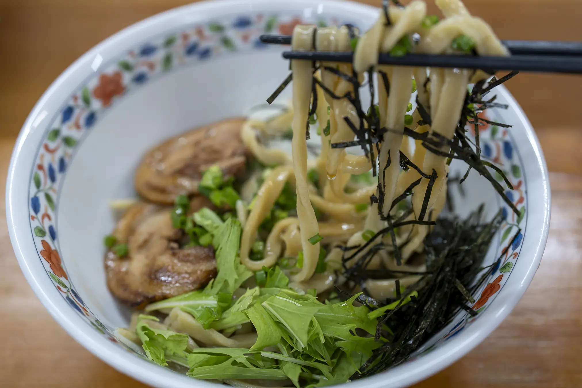 高松市宮脇町「麺やkyo」の海鮮塩油そば | 旅カメラ