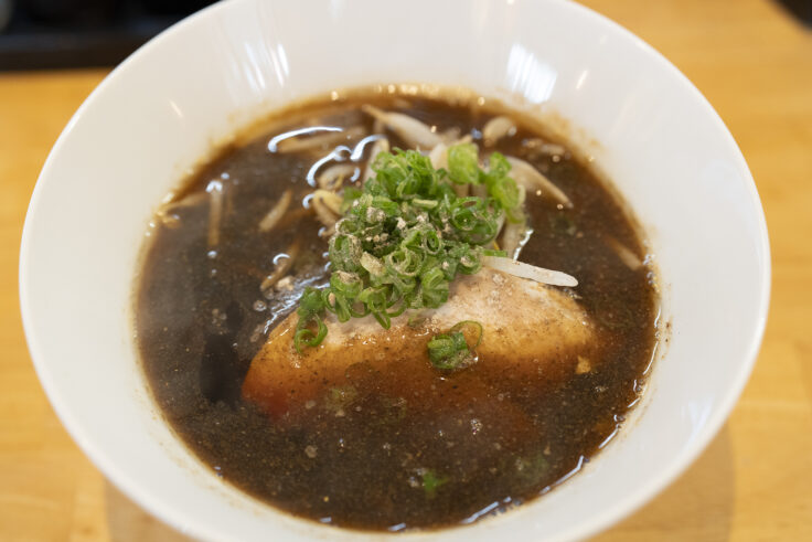 画像 ラーメン居酒屋梵天丸魚介醤油ラーメン