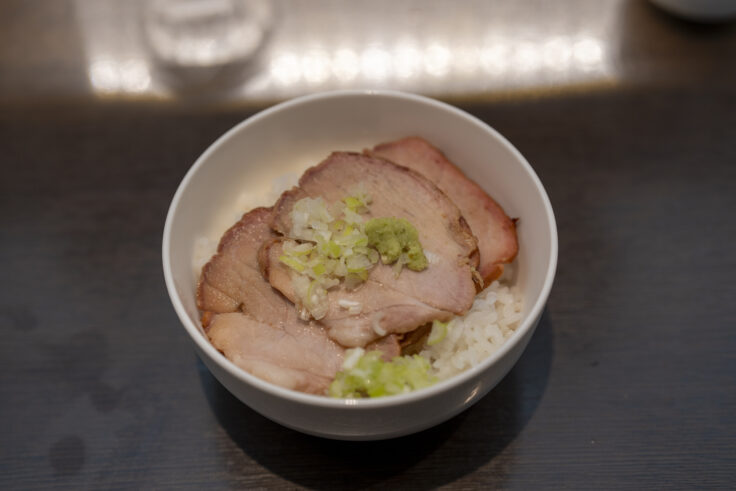 ハルオ・サンタダのオリーブ豚のチャーシューご飯