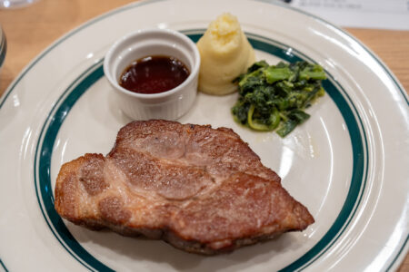 マロリーポークステーキ丸亀店のステーキ