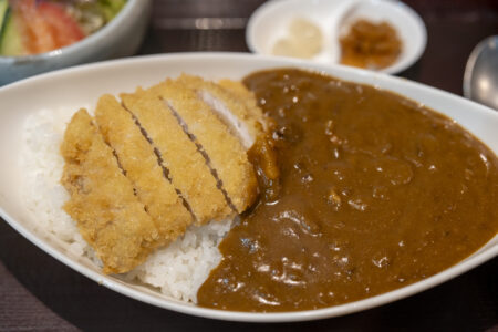 とんかつ＆ステーキまつ家のポークカツカレー