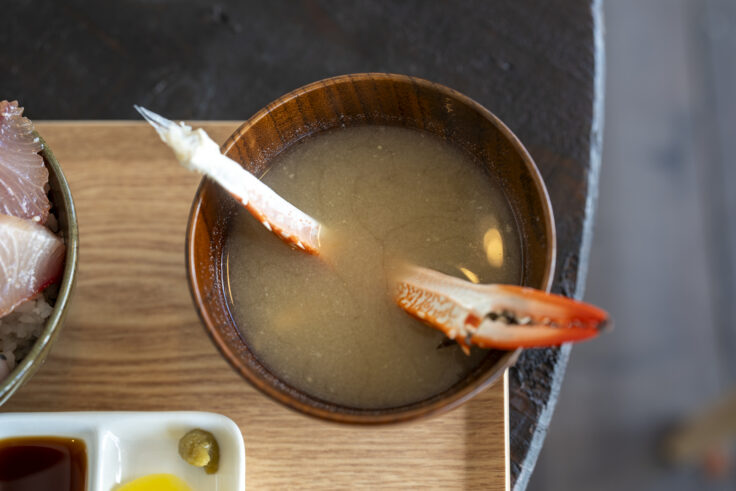 さぬき市津田町うえちゃんのワタリガニ汁