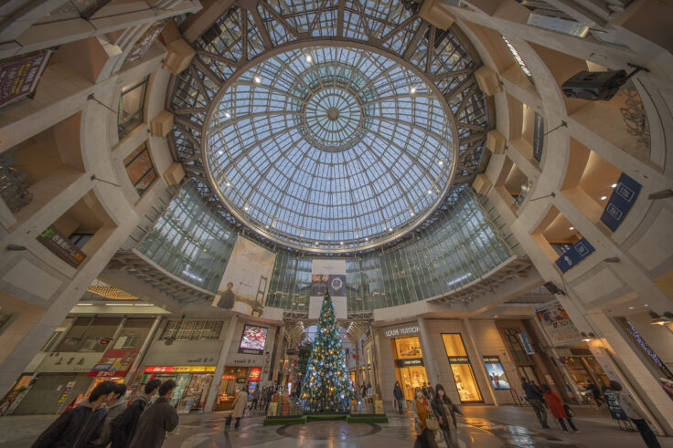 画像 高松丸亀町壱番街前ドーム広場1