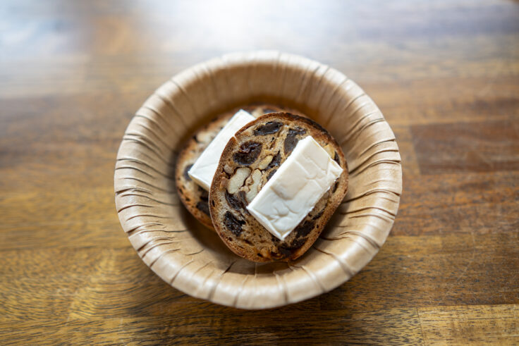 画像 瀬戸内グラノーラファクトリーのクルミとレーズンぎっしりパン