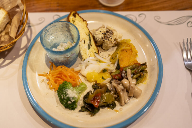 画像 Knocking kitchenの前菜盛り合わせ