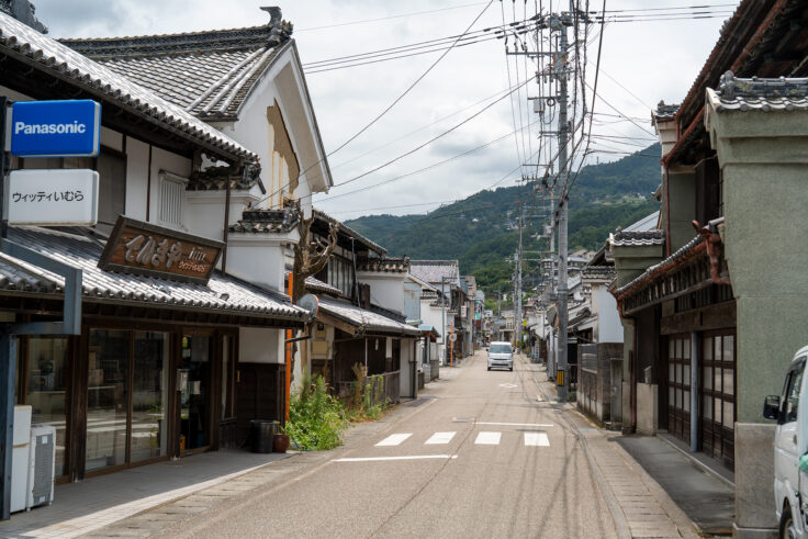 画像 貞光二層うだつの町並み1