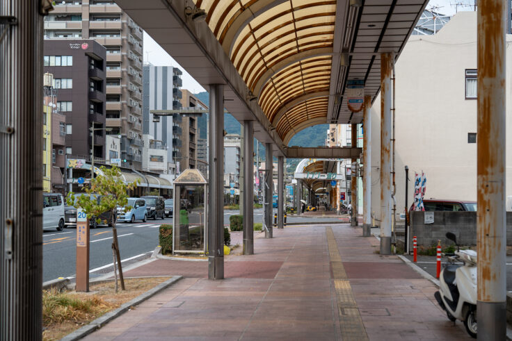 画像 屋根付きの歩道
