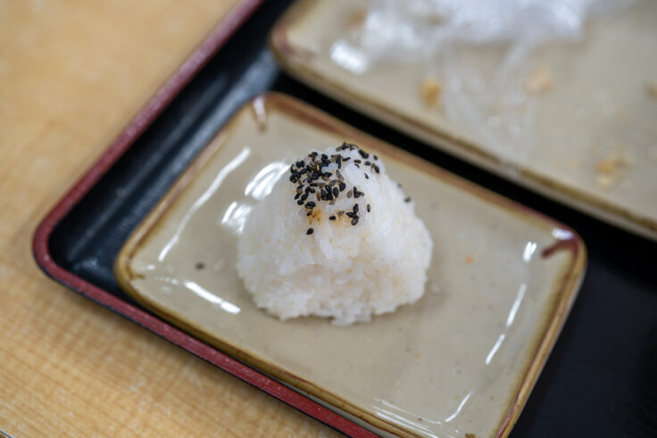 画像 手打ちうどんひさ枝のおにぎり