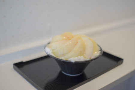 Korean Dessert SOLさんの韓国かき氷桃