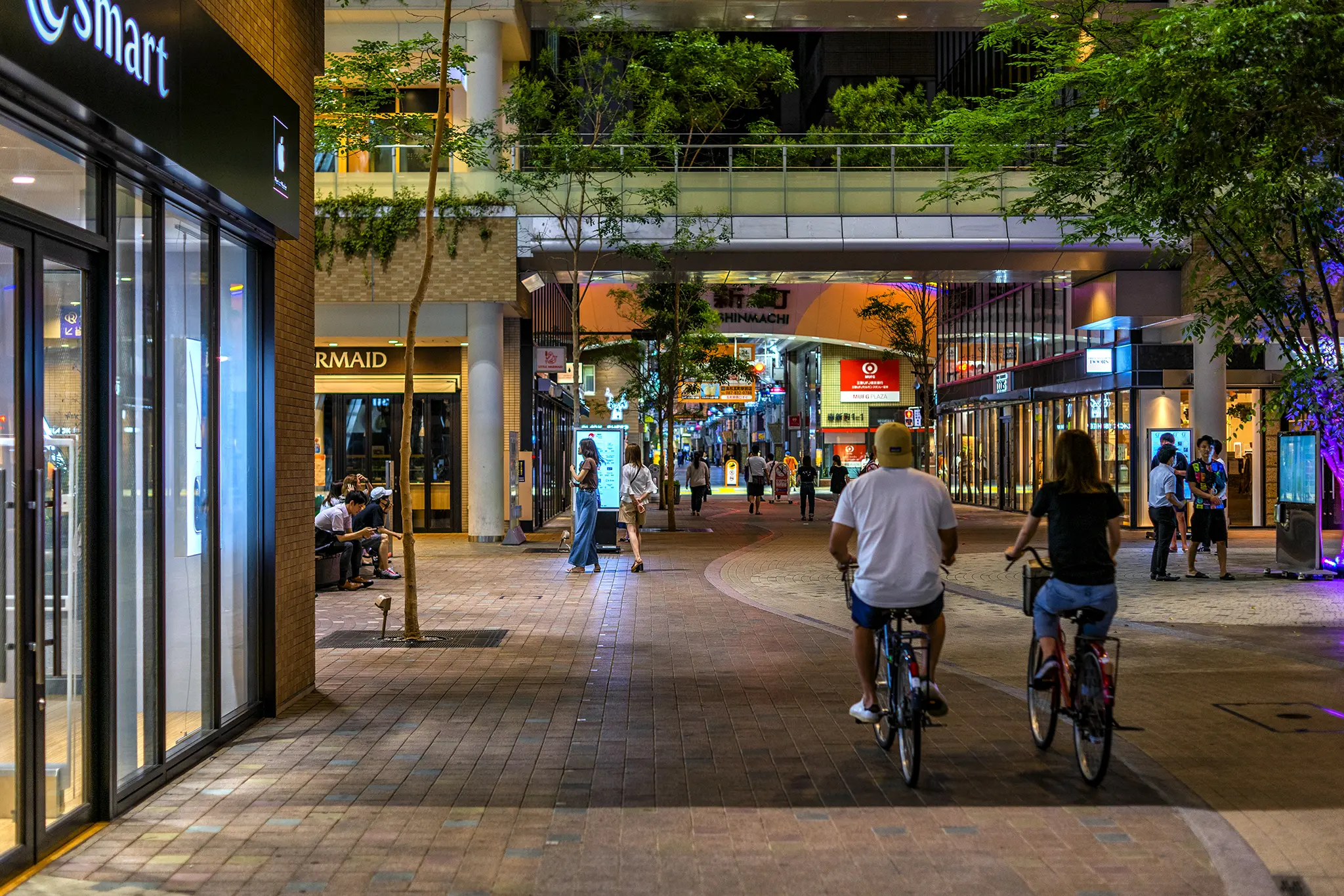 50mmレンズ夜景撮影「ZEISS Loxia 2/50」 | 旅カメラ