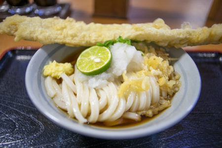 めりけんやのぶっかけうどんとあなご天