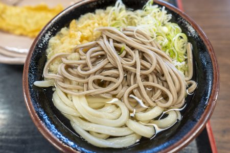 中西うどんのうどんとそばMIX2