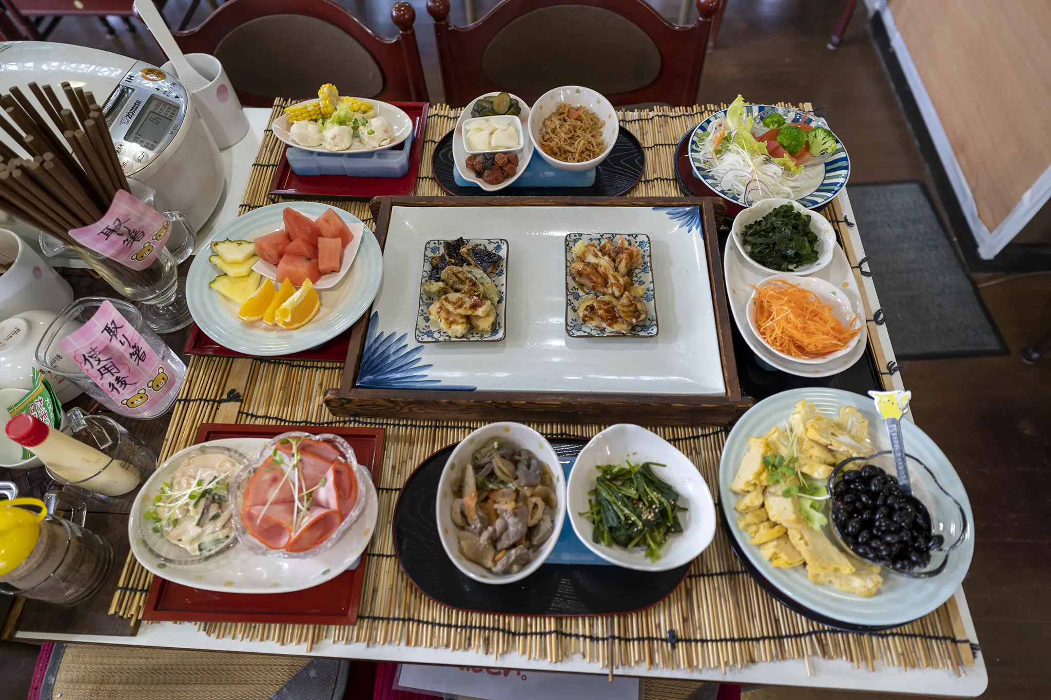 高松市香川町 レストラン龍満 のモーニングバイキング700円が安過ぎ 旅カメラ