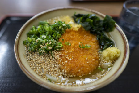 麺通堂西植田店コロッケうどん