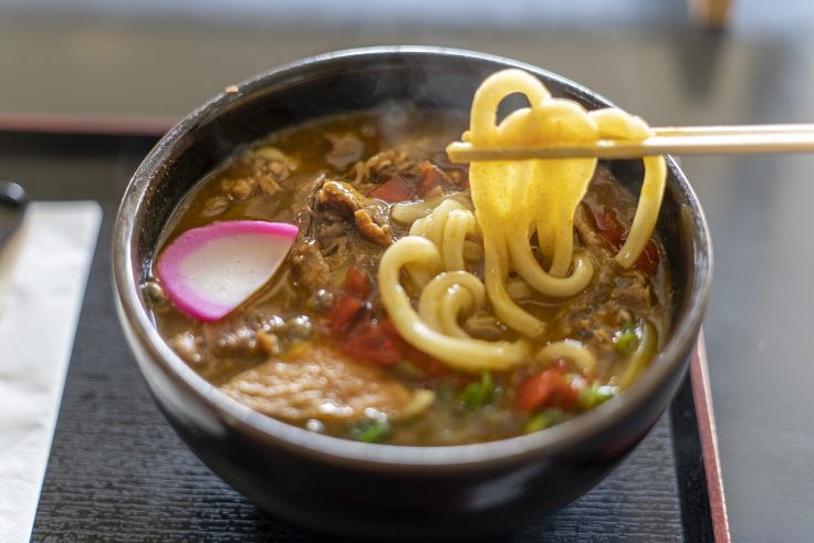 めんや七福別邸カレーうどんリフトアップ