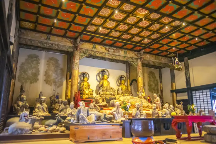 国宝級！仏生山「法然寺」の「涅槃像（ねはんぞう）」 | 旅カメラ