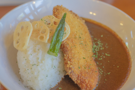 マザーズ鳴門本店の手仕込みカツカレー