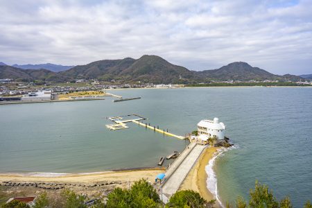 うのべ山から見た日本ドルフィンセンター