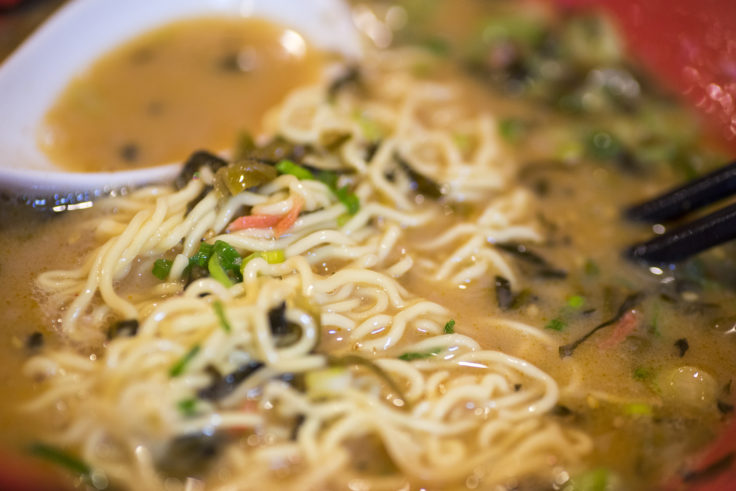 ラー麺ずんどう屋替え玉中太ちぢれ麺