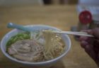 てっちゃんの中華そば「ラぅ飩チャーシュー麺」リフトアップ