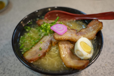 ラーメン川裕のスモークソルトラーメン