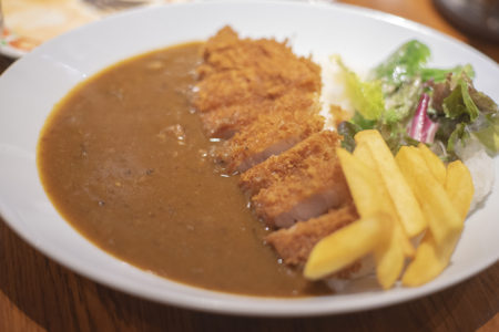 東洋亭の萩原畜産豚のカツカレー