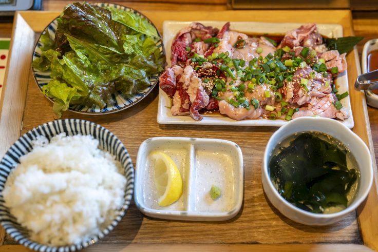 焼肉と釜炊きご飯 あおいのメガ盛り定食