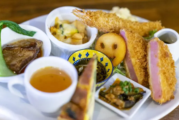 高松市松縄町 Covaco Dining のランチ 旅カメラ