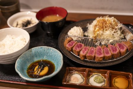 牛かつ専門店うし寅 高松店の牛かつ定食