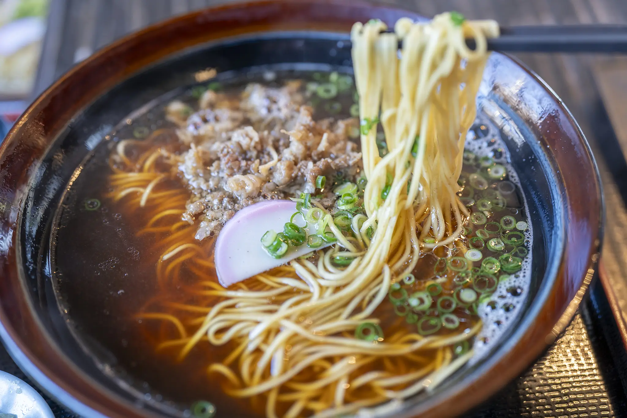 高松市仏生山町「本格手打ちさぬきうどん 竜雲」の中華そば | 旅カメラ