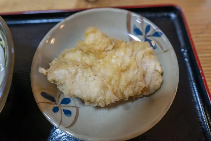 観音寺市坂本町手打うどん「つるや」のかけうどん | 旅カメラ 観音寺市坂本町手打うどん「つるや」のかけうどん | 旅カメラ