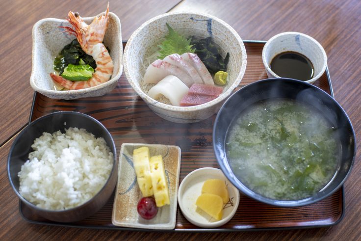 さぬき市津田町三宝の三宝定食