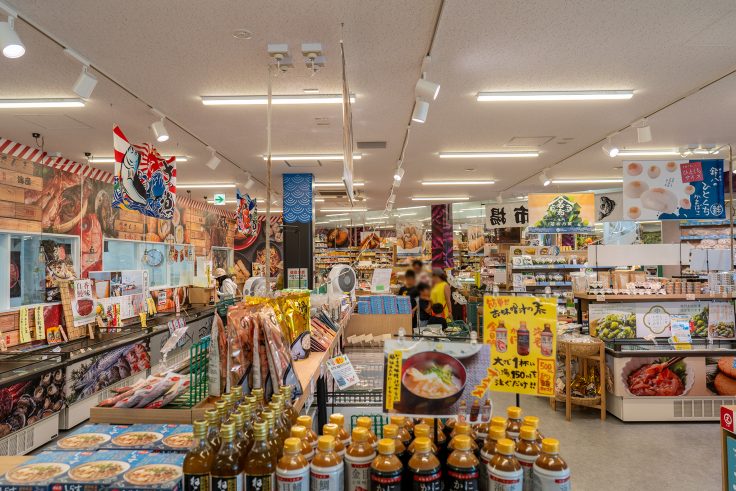 道の駅くるくるなると店内