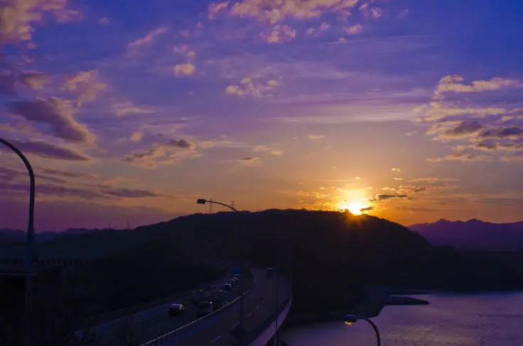 夕焼けの遠景 鳴門スカイライン「堀越海峡」の夕焼け | 旅カメラ